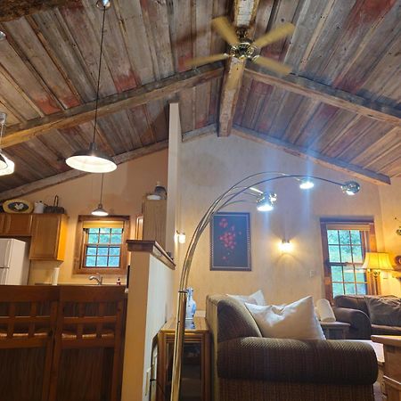 Chanticleer Cabins Sturgeon Bay Buitenkant foto